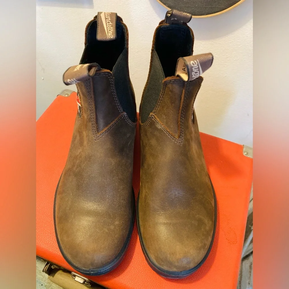 OOAK! Blundstone Chelsea Classics Leather Boots Brown Embroidered Women’s 8.5 - Picture 4 of 9
